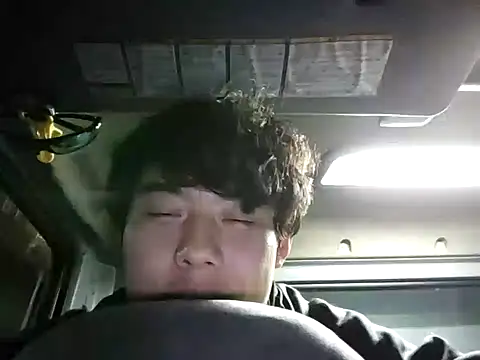 whitebriefboy online show from 01-18-25, 05:26