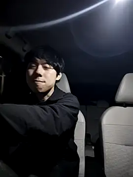 whitebriefboy online show from 04-19-26, 07:27