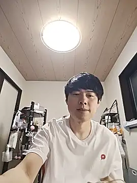 whitebriefboy online show from 06-12-26, 04:17