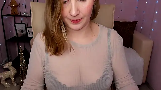 Snapshot of Helens_love chatting on 12-10-24, 07:26 Helens love online show from 12-10-24, 07:26