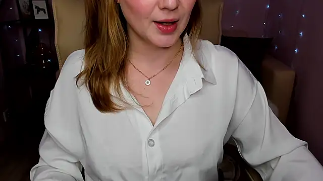 Snapshot of Helens_love chatting on 02-06-25, 05:14 Helens love online show from 02-06-25, 05:14