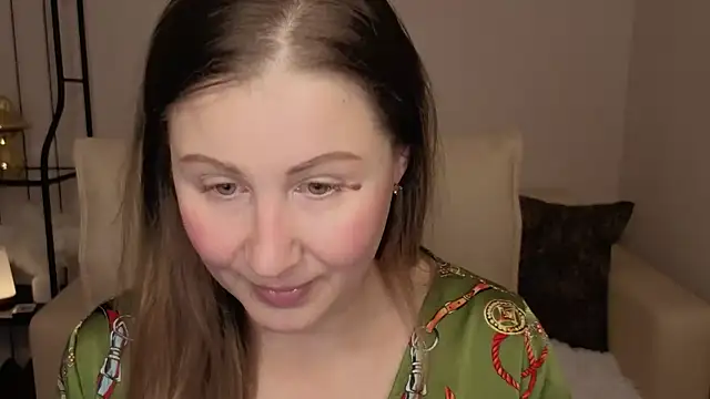 Snapshot of Helens_love chatting on 10-23-25, 02:11 Helens love online show from 10-23-25, 02:11