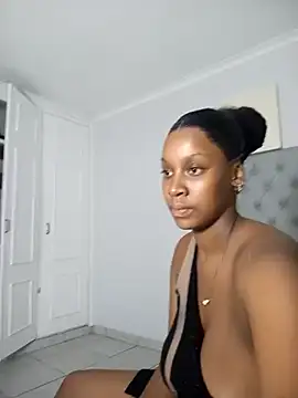 Candy Love 18 online show from 02-12-25, 05:48