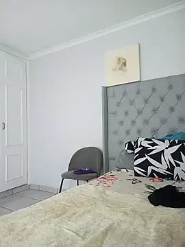 Candy Love 18 online show from 02-14-25, 01:02