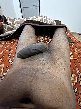 Snapshot of Yours_daddy6728 chatting on 02-06-25, 12:16 Yours daddy6728 online show from 02-06-25, 12:16