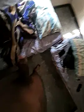 Snapshot of Yours_daddy6728 chatting on 11-28-25, 04:15 Yours daddy6728 online show from 11-28-25, 04:15