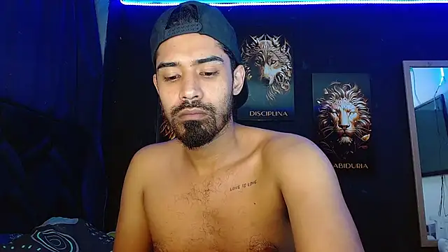 Snapshot of ryanse_hot chatting on 12-11-24, 05:59 ryanse hot online show from 12-11-24, 05:59