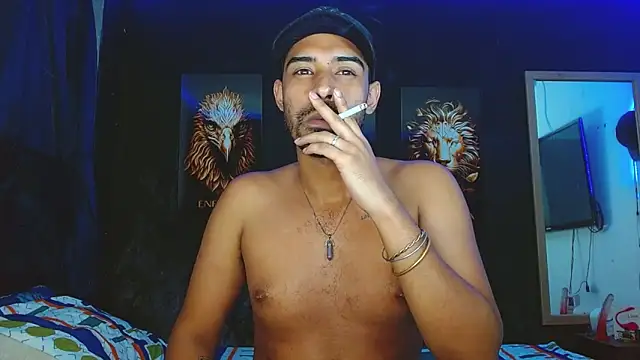 Snapshot of ryanse_hot chatting on 03-15-25, 07:27 ryanse hot online show from 03-15-25, 07:27