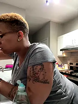 SexyHoneyRedd online show from 12-01-24, 10:21