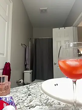 SexyHoneyRedd online show from 02-17-25, 11:42