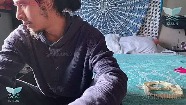 Snapshot of isissun03 chatting on 11-10-25, 12:37 isissun03 online show from 11-10-25, 12:37