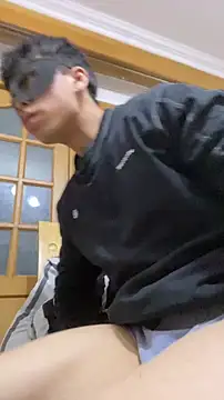 Snapshot of shuai321 chatting on 01-03-25, 01:36 shuai321 online show from 01-03-25, 01:36