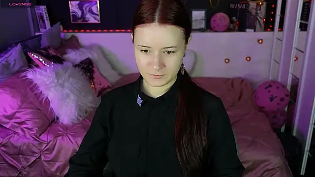 Lily Moonlight online show from 02-22-26, 07:51