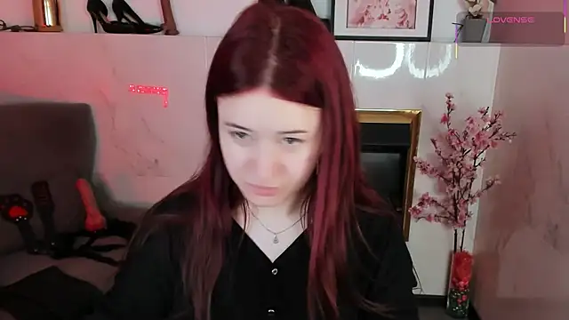 Lily Moonlight online show from 06-28-26, 02:56