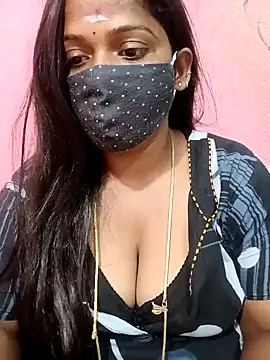 Snapshot of Renuma chatting on 01-08-25, 06:09 Renuma online show from 01-08-25, 06:09