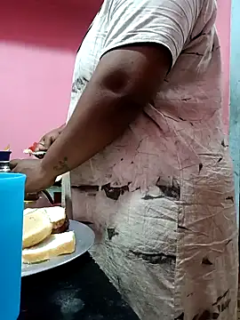 Snapshot of Renuma chatting on 01-19-25, 09:33 Renuma online show from 01-19-25, 09:33