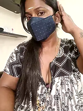 Snapshot of Renuma chatting on 02-12-25, 03:51 Renuma online show from 02-12-25, 03:51