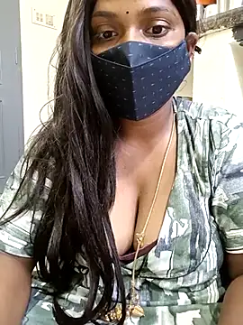 Snapshot of Renuma chatting on 02-13-25, 11:28 Renuma online show from 02-13-25, 11:28