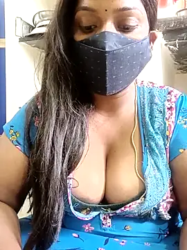 Snapshot of Renuma chatting on 02-16-25, 08:43 Renuma online show from 02-16-25, 08:43