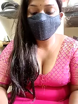 Snapshot of Renuma chatting on 02-19-25, 06:11 Renuma online show from 02-19-25, 06:11