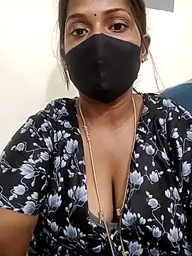 Snapshot of Renuma chatting on 02-20-25, 12:15 Renuma online show from 02-20-25, 12:15