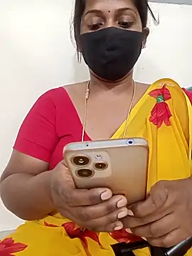 Snapshot of Renuma chatting on 02-21-25, 03:10 Renuma online show from 02-21-25, 03:10