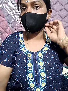 Snapshot of Renuma chatting on 09-09-25, 11:43 Renuma online show from 09-09-25, 11:43