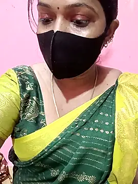 Snapshot of Renuma chatting on 10-08-25, 04:59 Renuma online show from 10-08-25, 04:59