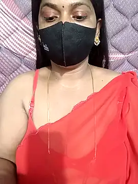 Snapshot of Renuma chatting on 04-15-26, 02:51 Renuma online show from 04-15-26, 02:51