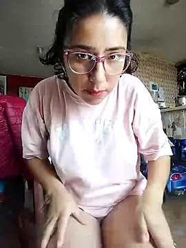 Snapshot of Im_Alma_ chatting on 01-11-25, 03:20 Im Alma online show from 01-11-25, 03:20