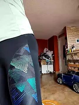 Snapshot of Im_Alma_ chatting on 03-17-25, 01:18 Im Alma online show from 03-17-25, 01:18