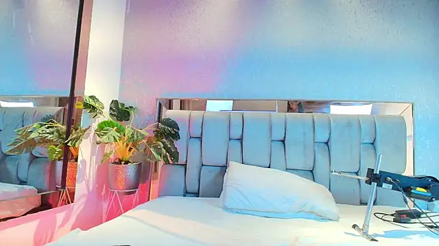 RoseTaylor   online show from 02-12-26, 05:02