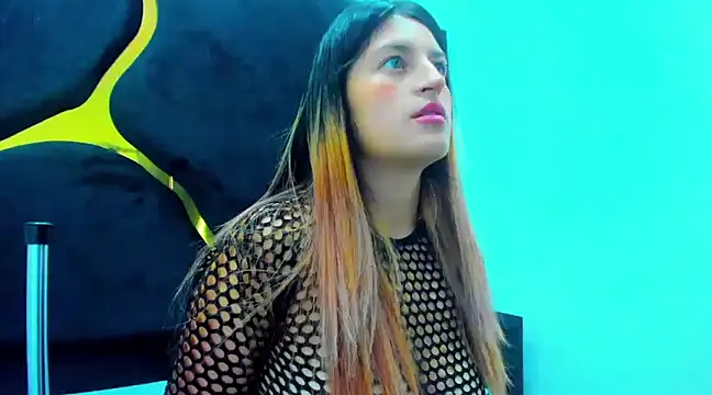 GiaRoussel online show from 02-22-25, 01:46