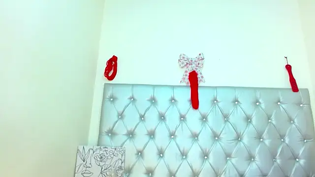 JessicaRabbit04 online show from 11-26-25, 03:29