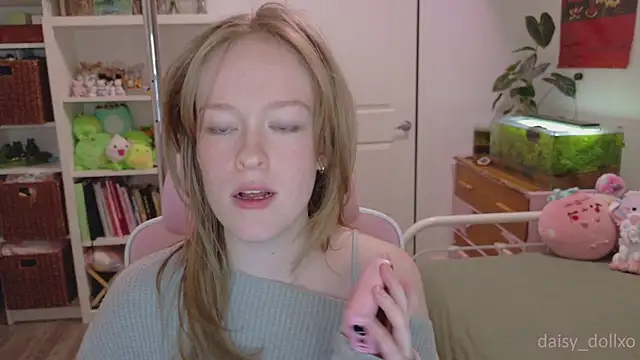 Daisy Dollxo online show from 01-11-26, 12:04