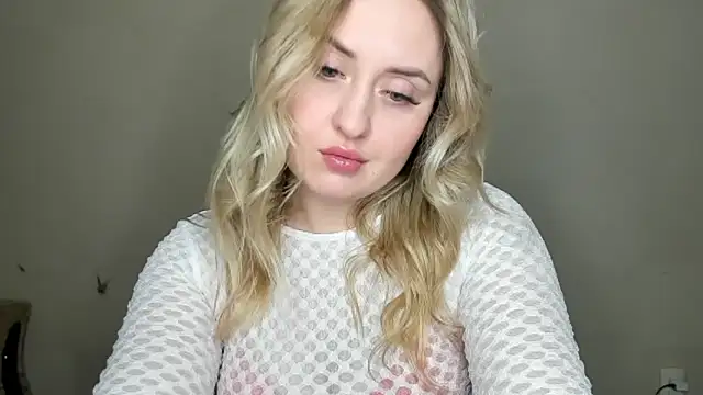 KennaJamess8 online show from 02-07-25, 08:31