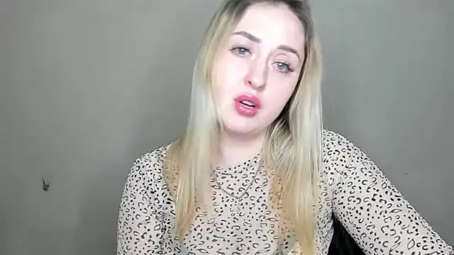 KennaJamess8 online show from 02-08-25, 07:16