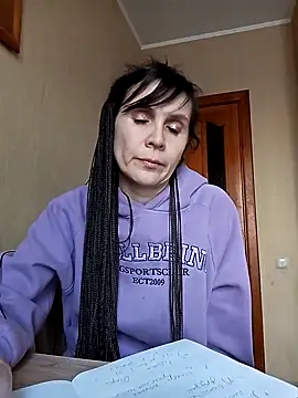 Francenia lolis online show from 02-06-25, 08:18