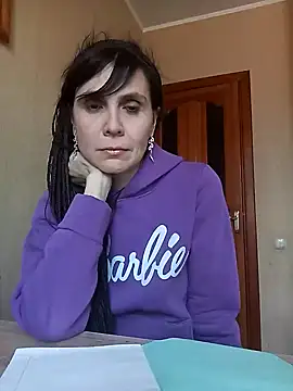 Francenia lolis online show from 02-25-25, 01:28