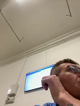 adrian90bi11 online show from 04-23-26, 04:35