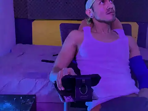 thesummerboy online show from 11-22-25, 08:35