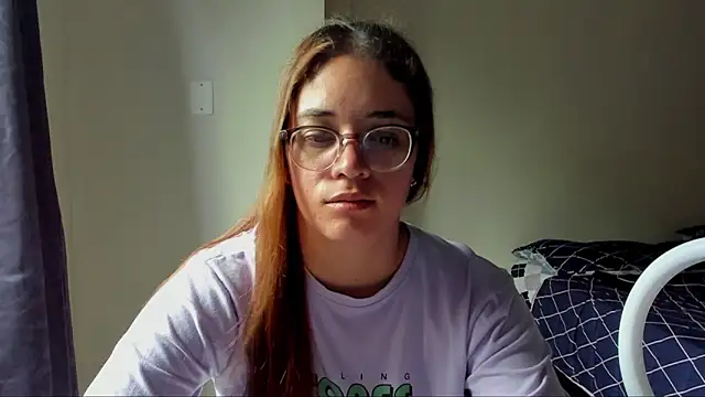 Snapshot of atenas_05_ chatting on 02-13-25, 06:48 atenas 05 online show from 02-13-25, 06:48