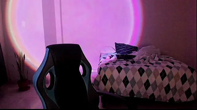 Snapshot of atenas_05_ chatting on 11-22-25, 09:30 atenas 05 online show from 11-22-25, 09:30