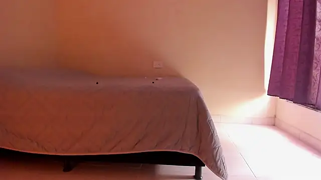 atenas 05  online show from 04-19-26, 06:10