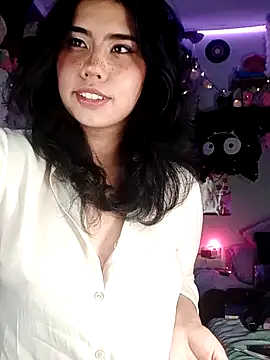 kiki cavilll online show from 12-06-24, 01:07