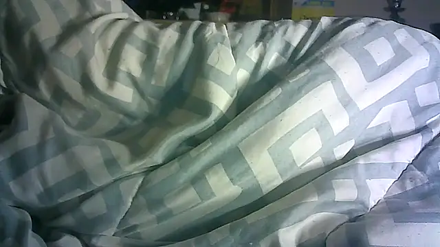 Snapshot of DI4MOND_FIR3 chatting on 04-30-26, 10:54 DI4MOND FIR3 online show from 04-30-26, 10:54
