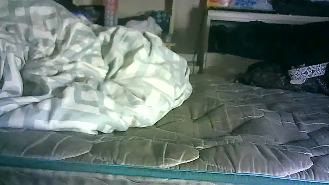 Snapshot of DI4MOND_FIR3 chatting on 05-17-26, 10:44 DI4MOND FIR3 online show from 05-17-26, 10:44