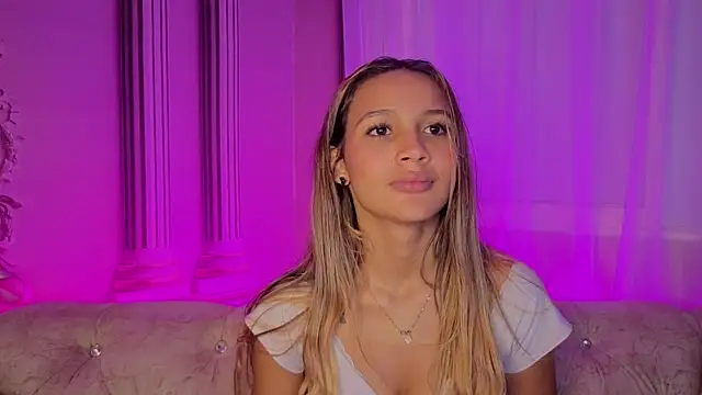 Carohorny4u online show from 06-08-26, 01:28