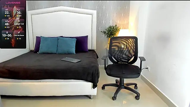  Peach1  online show from 01-29-25, 01:17