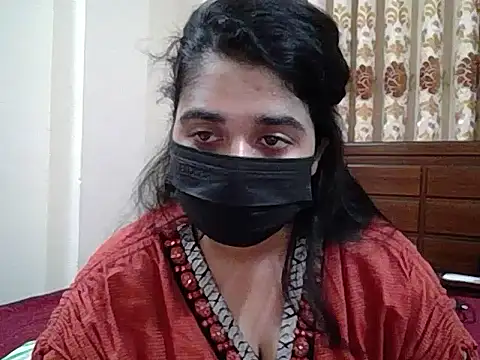 Snapshot of A-pusparani chatting on 05-08-26, 09:09 A-pusparani online show from 05-08-26, 09:09